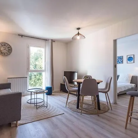 Apartamento Plaza Vaillant 01 *